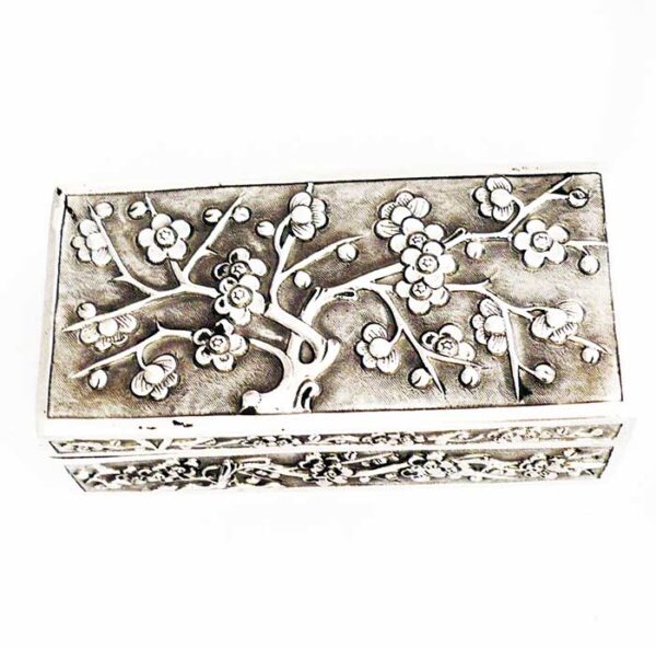 Plum blossom BOX