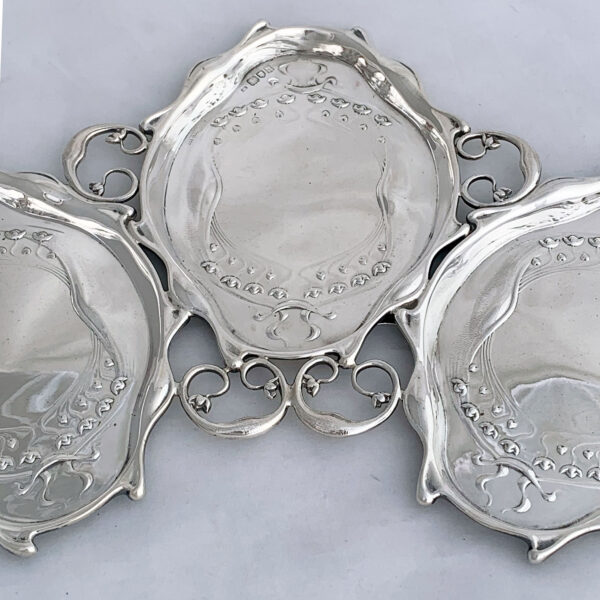 ART NOUVEAU SERVING PLATE - Image 3