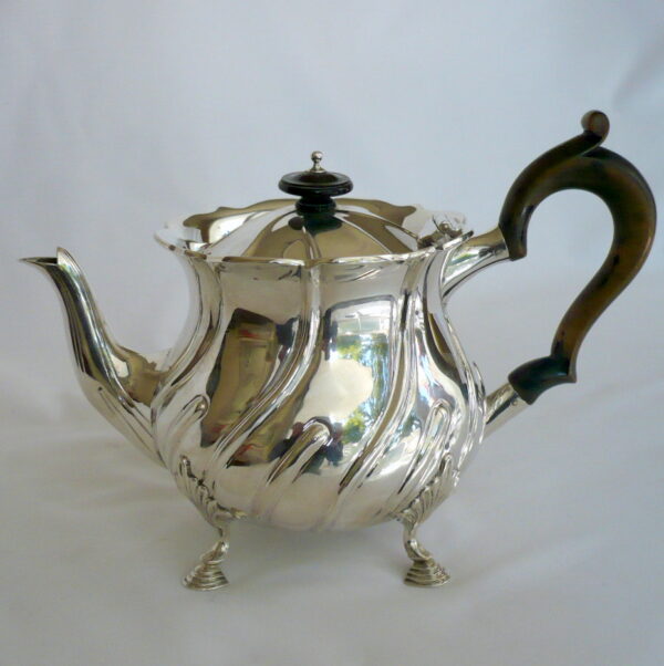 VICTORIAN ENGLISH SILVER TEA SET - Image 4