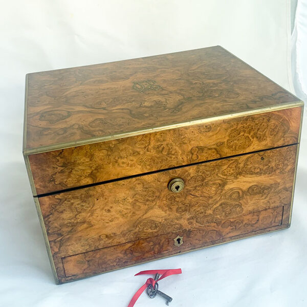 BURL WOOD VANITY CASE - Image 2