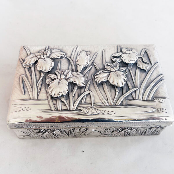 JAPANESE EXPORT SILVER IRIS  BOX - Image 4