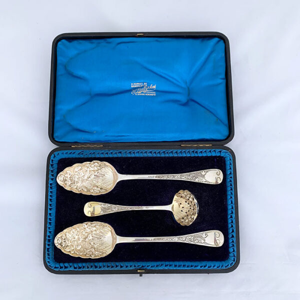 GEORGIAN SILVER FRUIT SPOONS